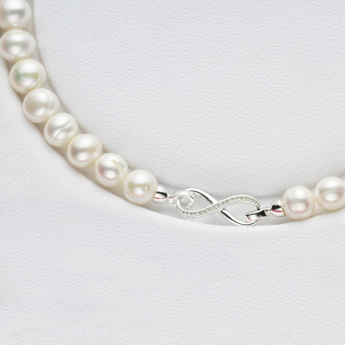 Dainty Elegant 9-10mm Natural Non-Nucleated White Near-Round Threaded Freshwater Pearl Necklace, Female Romantic Birthday Gift for Special Occasions