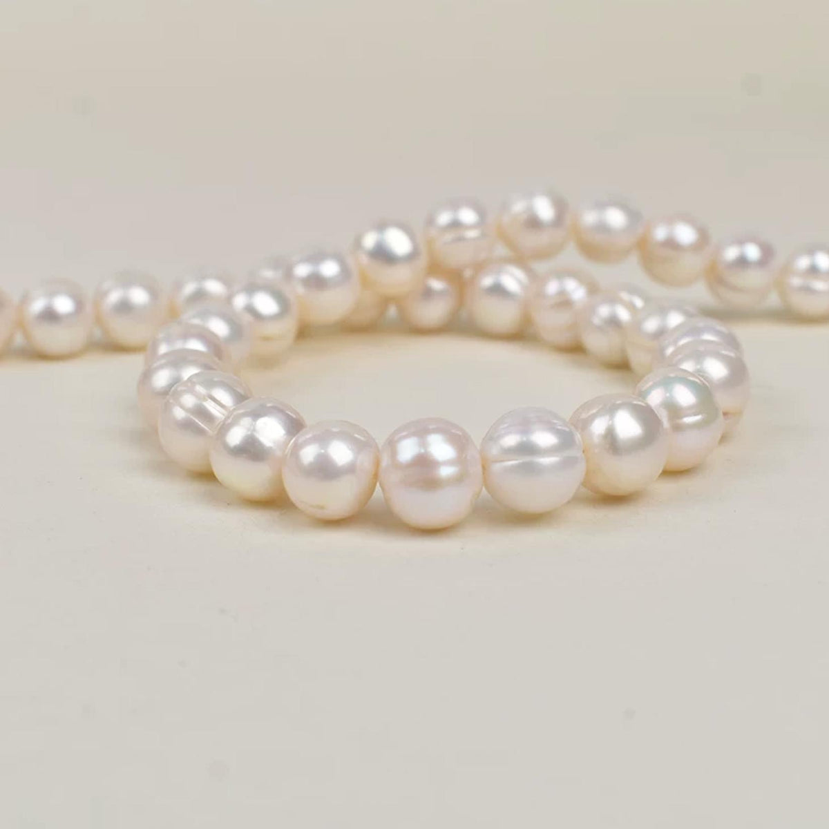 Dainty Elegant 9-10mm Natural Non-Nucleated White Near-Round Threaded Freshwater Pearl Necklace, Female Romantic Birthday Gift for Special Occasions
